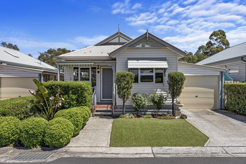 Bright and Spacious Home with Landscaped Gardens