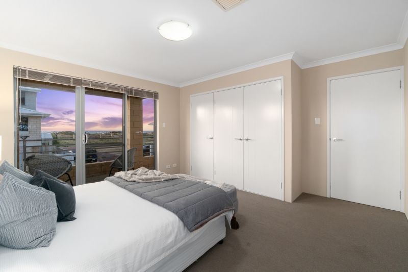 Beachside and Coastal Retreat Living!