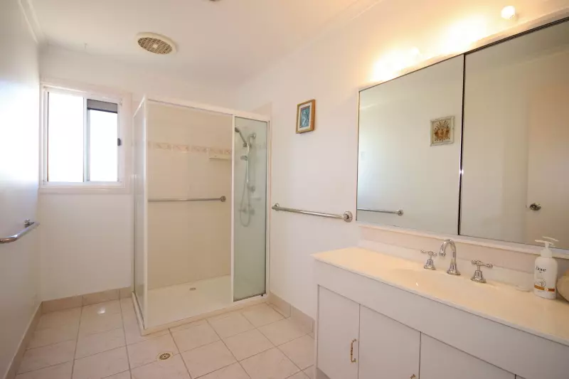 Tweed Broadwater Village, an Over 50’s Pet Friendly Lifestyle Village. 