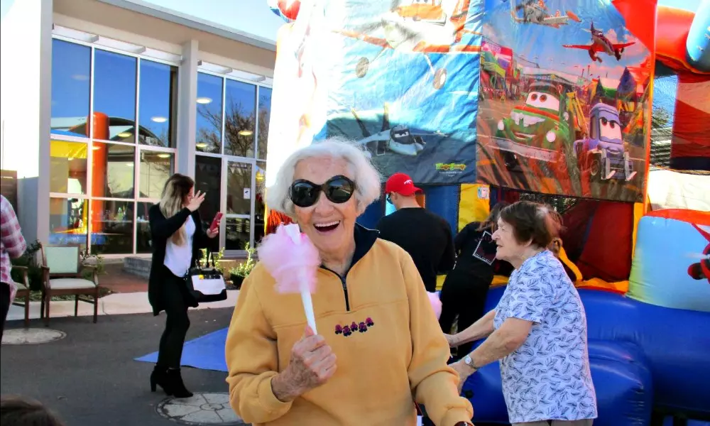 Bill McKenzie Gardens