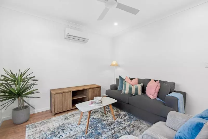 light-filled 2 bed home with skillion roof