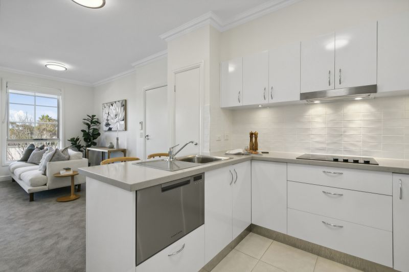 Spacious and bright two-bedroom apartment