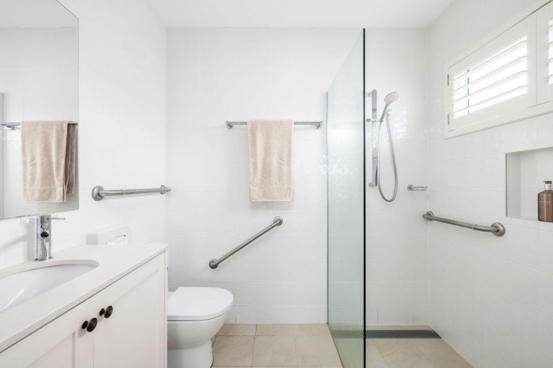 3 Bedroom Home + Stunning Enclosed Alfresco