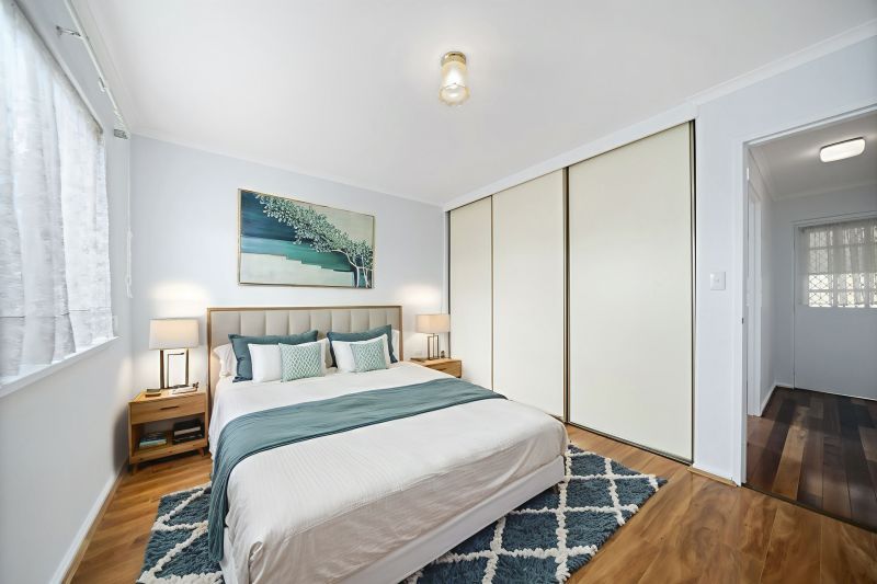 UNDER OFFER Relaxed Outdoor Living Space