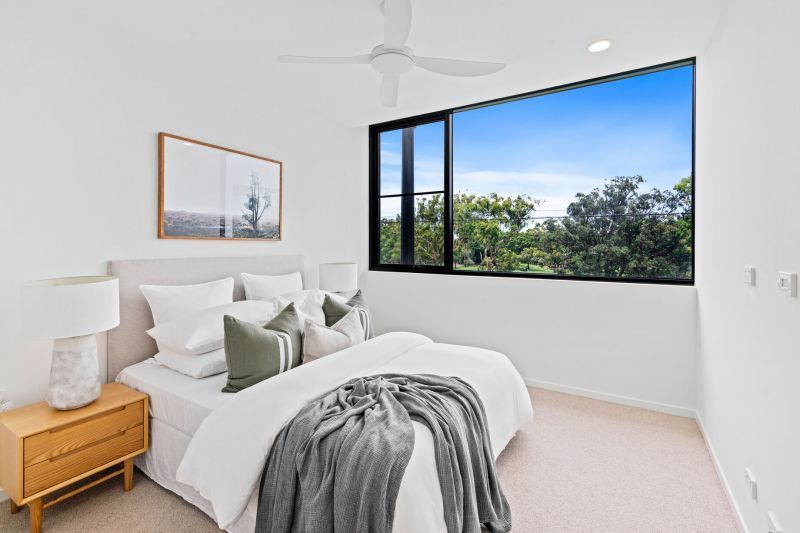 Luxurious apartment with breathtaking golf course views