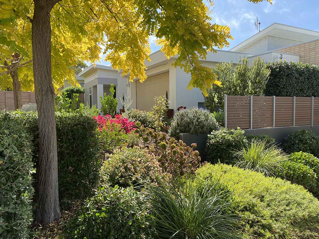 Eco-friendly Retirement Living for the over 60s at Resthaven Chiton. New construction underway of 11 units consisting of 2 bedrooms plus study