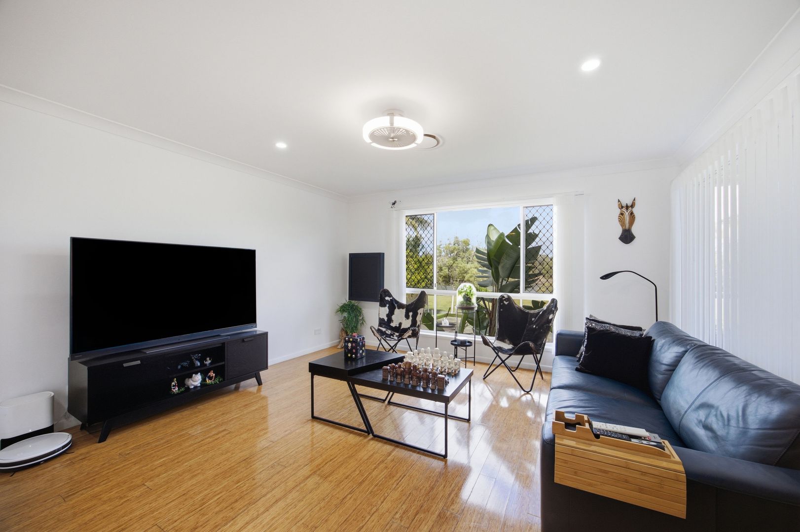 PERFECT BLEND OF COMFORT & RIVER VIEWS