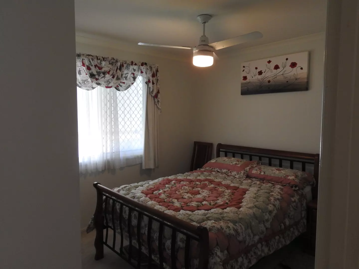 Spacious 3 Bedroom and Pets are welcome.