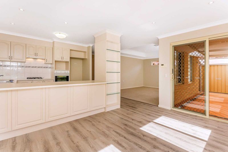 ARCADIA WATERS MANDURAH - Spacious Design with North Facing Patio