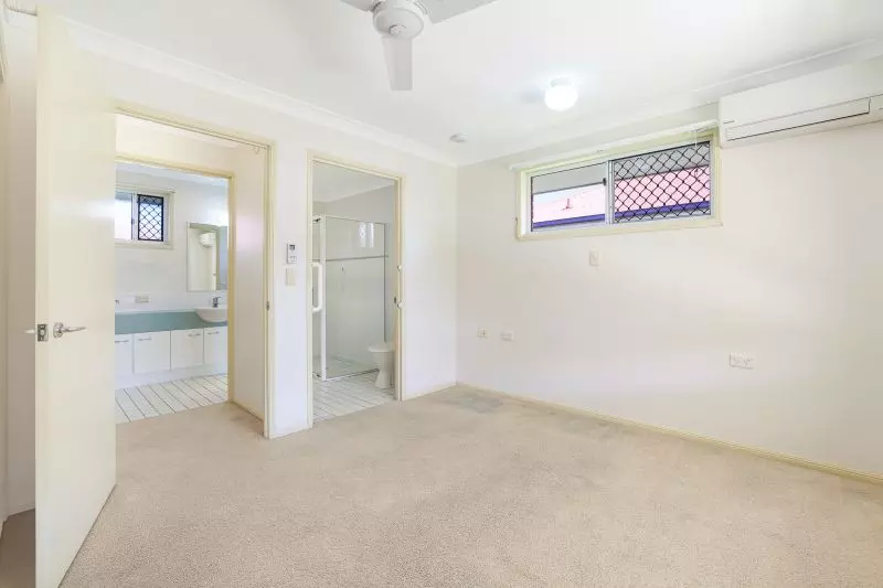 A Connected Lifestyle in a Quiet Village Pocket