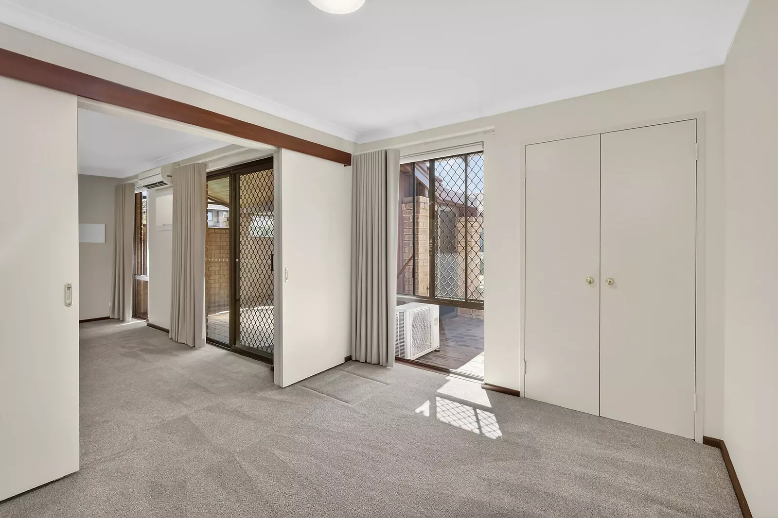 Well appointed villa close to amenities