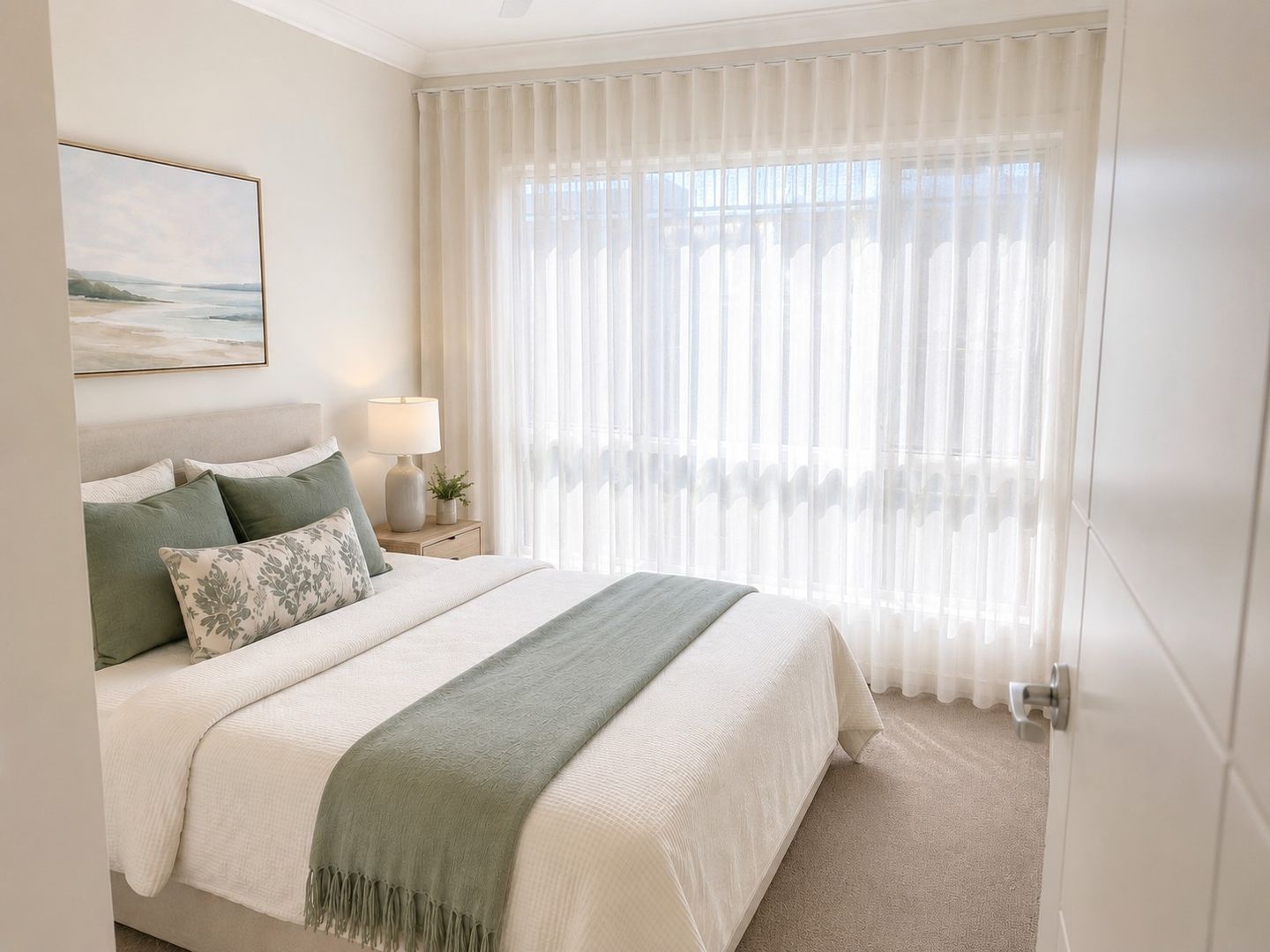 Brand-New, Spacious & Ready to Move in October 