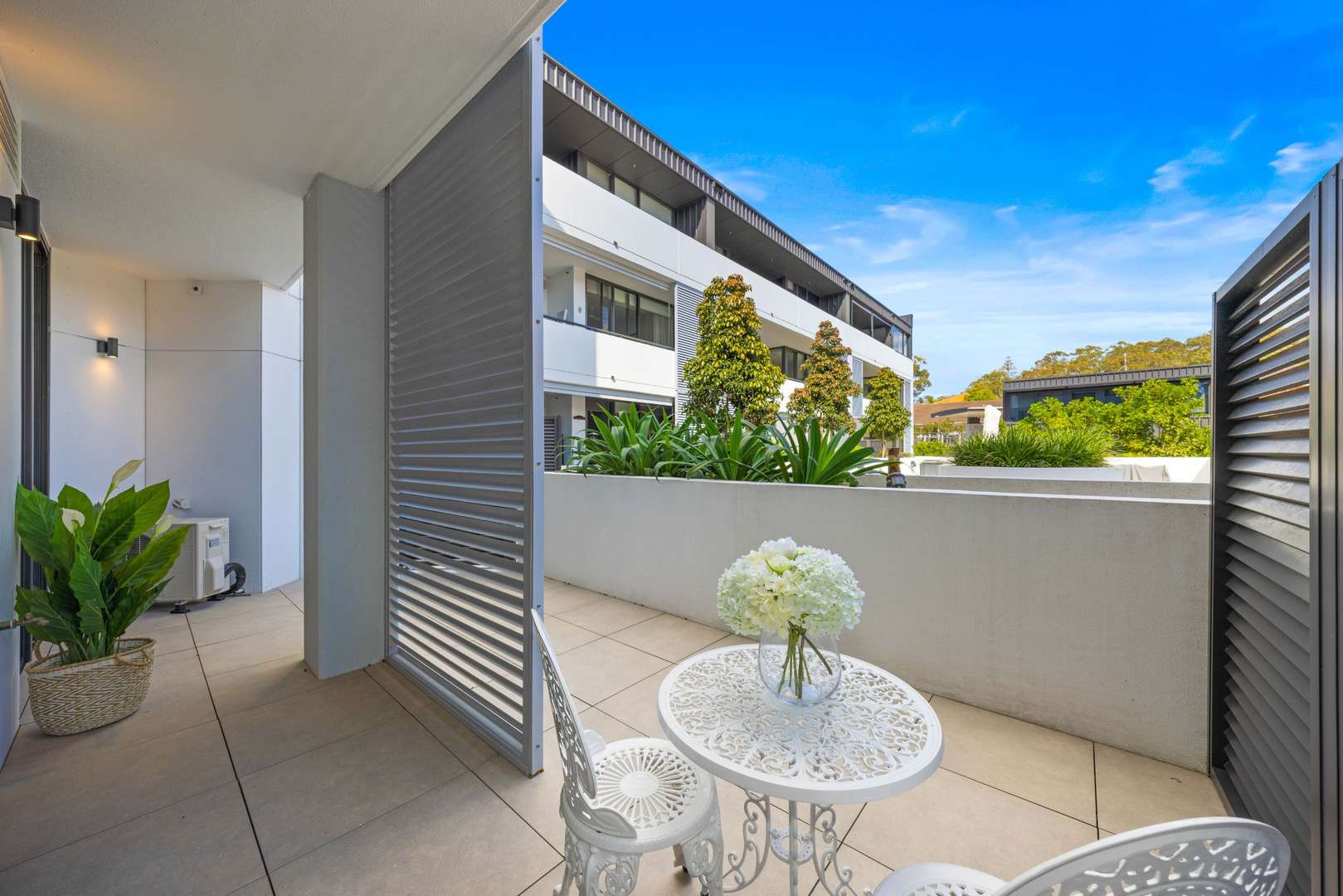 Banksia 301 