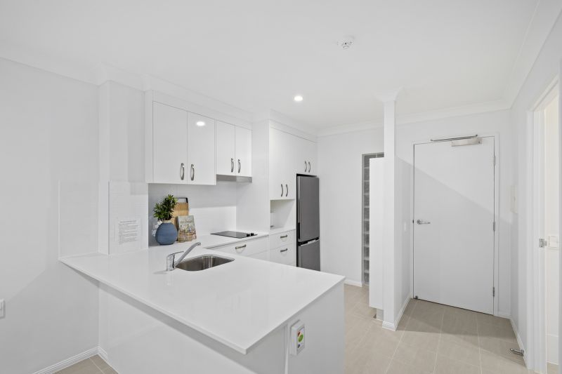 Spacious one-bedroom serviced apartment available now