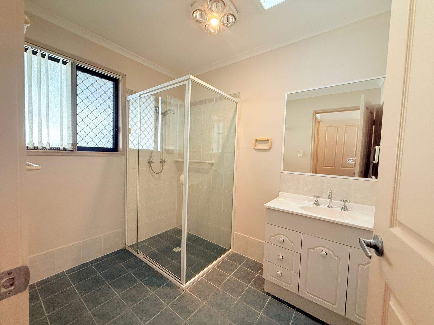 Light Bright and Open plan living - Over 50's gated complex.