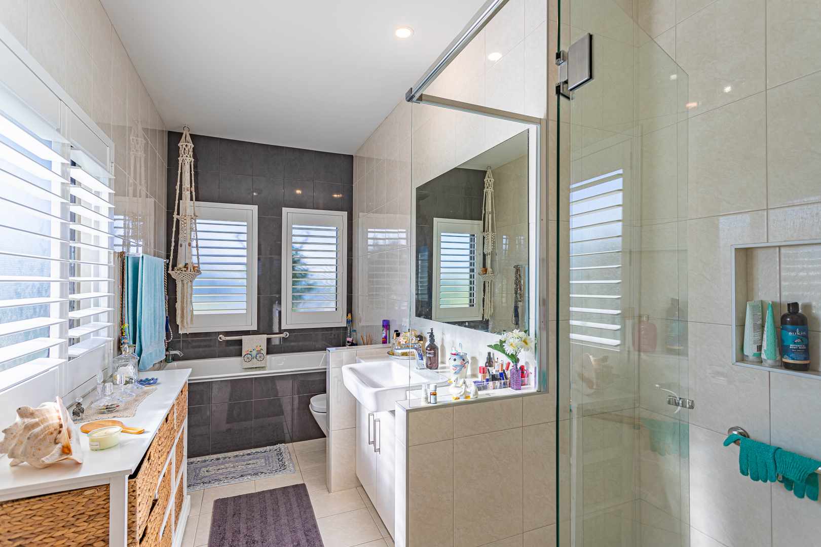 Cezanne II- by Palm Lake Resort Tea Gardens