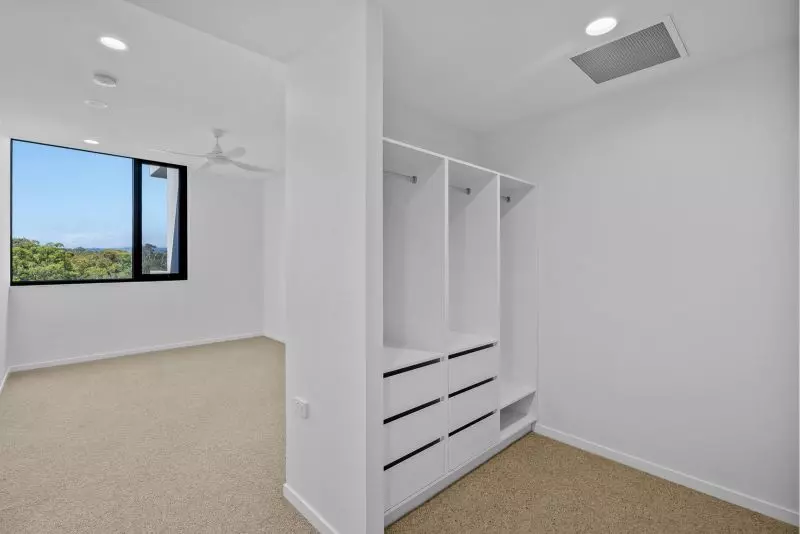 5th floor penthouse views over golf course