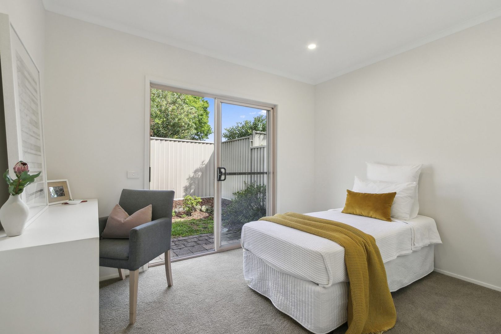 Refurbished 2-Bed Villa, Steps from the Community Centre