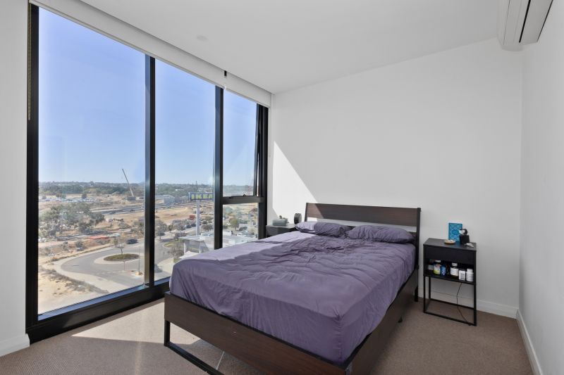 Great Location, Modern & Professional Lifestyle!