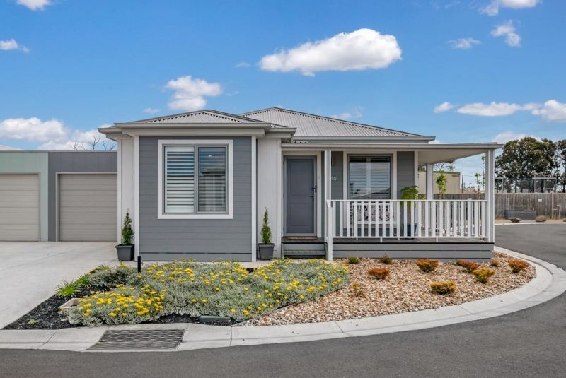 Contemporary home in Avington
