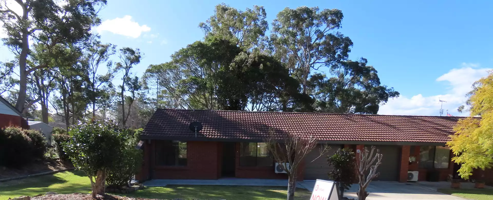 DEPOSIT TAKEN Bright and Modern 1 Bedroom Home with Park Views