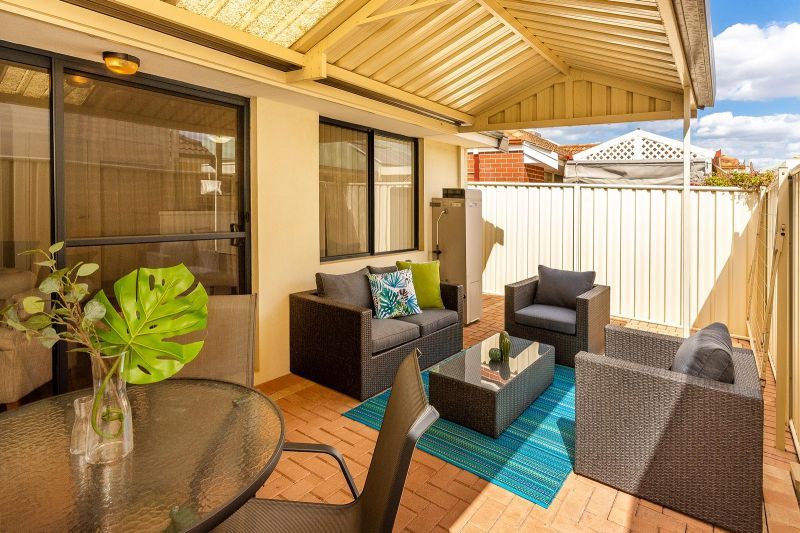 ARCADIA WATERS MADDINGTON - External Access with Resort Style Living...