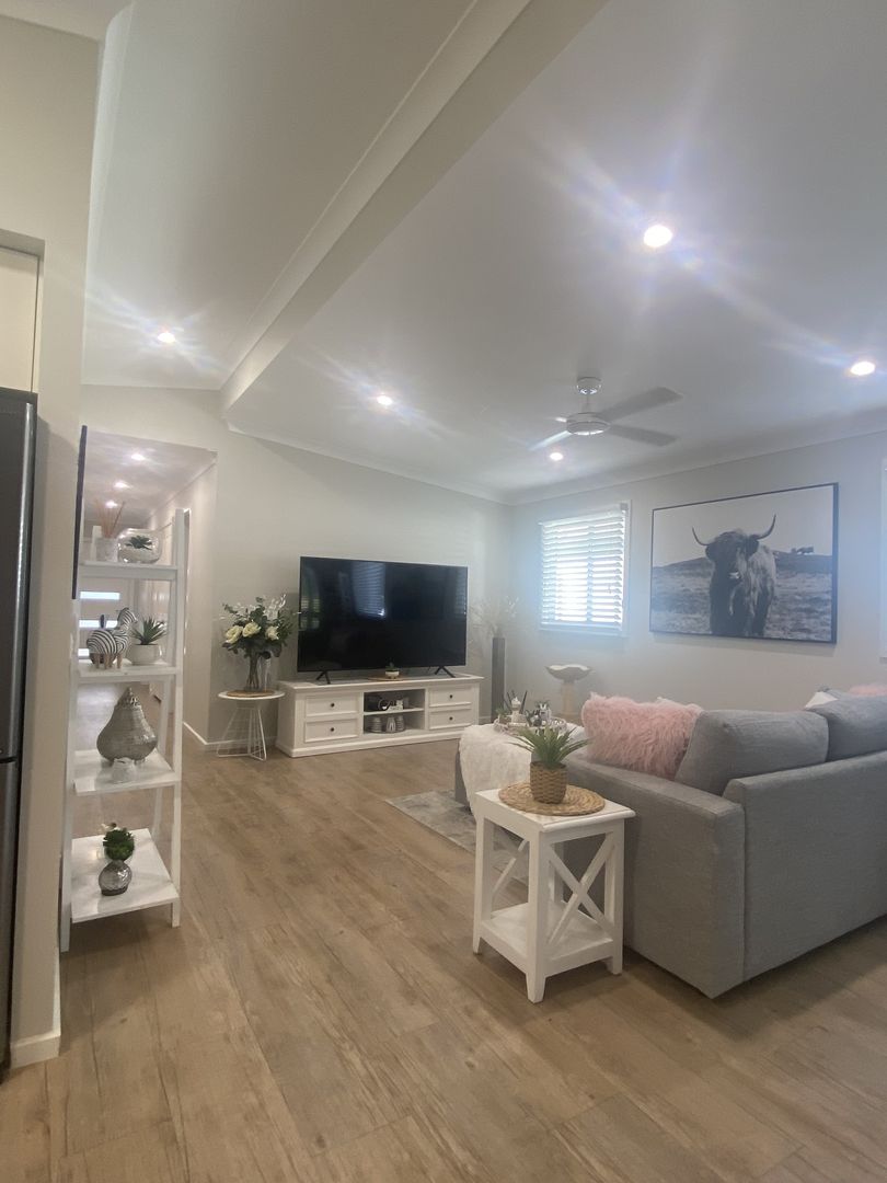 Albury Gardens Lifestyle Village - Near New 3 Bedroom Home