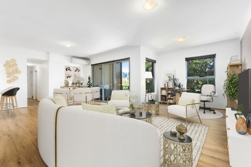 Stunning Views, Central Living!