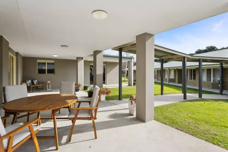 One-bedroom with private courtyard + bushland outlook