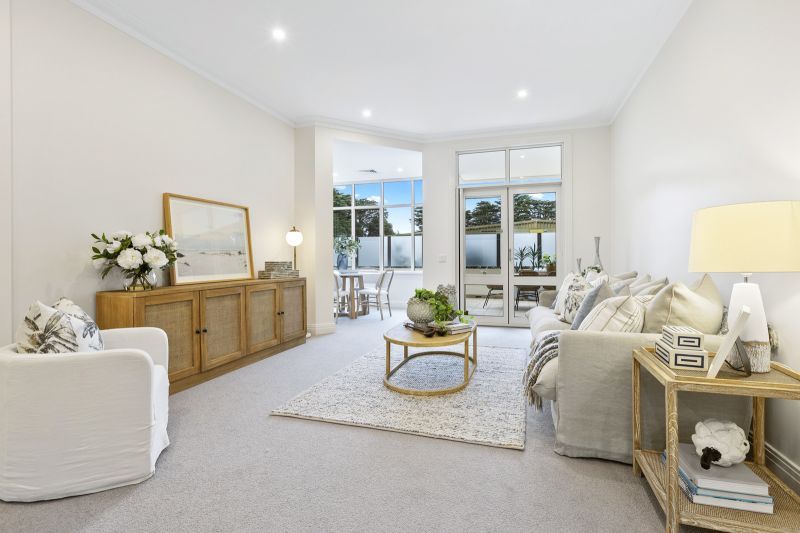 Spacious two-bedroom apartment with north-facing balcony