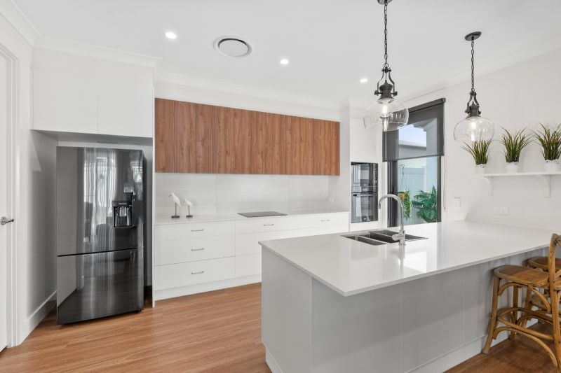 Relax in Style! - Elegant Two Bedroom + Study