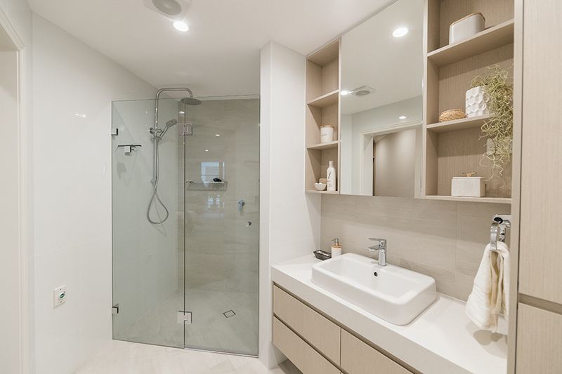 Elevated Apartment with Views Over Rushcutters Bay