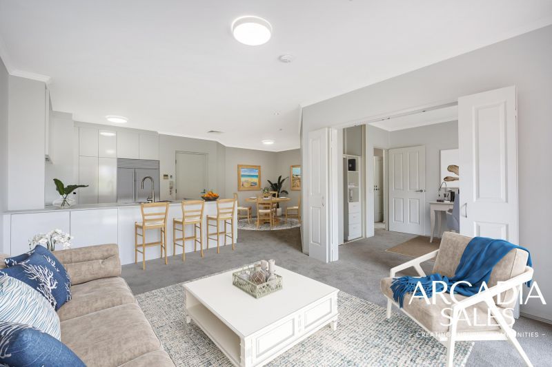 NORTH FACING NEW REFURBISHED TOP FLOOR APT