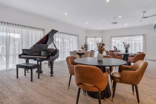 Palm Lake Resort Willow Lodge