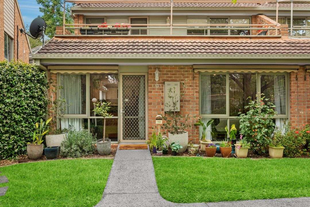 One Bedroom Unit, on the flat!  Are you fussy?  As the new owner of this beautifully refurbished unit!