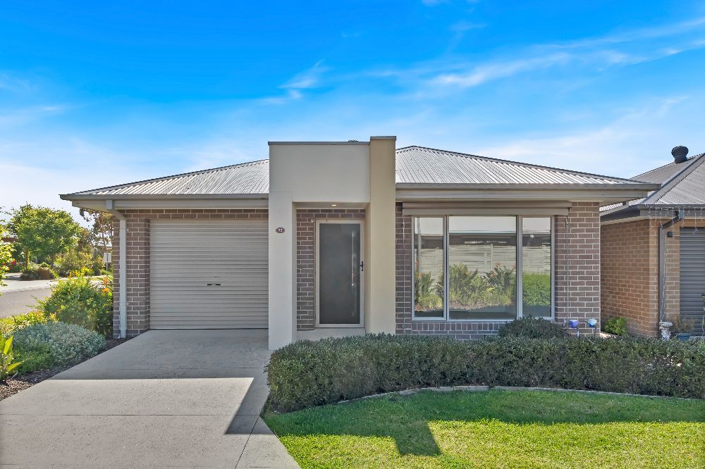 31/5 Harmony Chase, Clyde North, VIC 3978