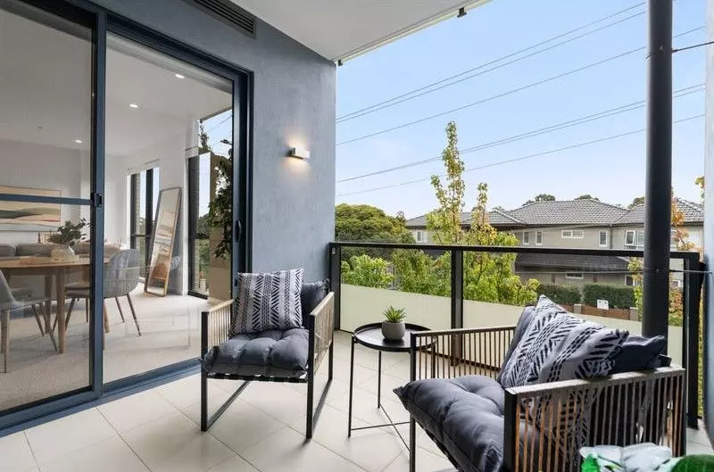 Charming Retirement Living in the heart of Glen Waverley