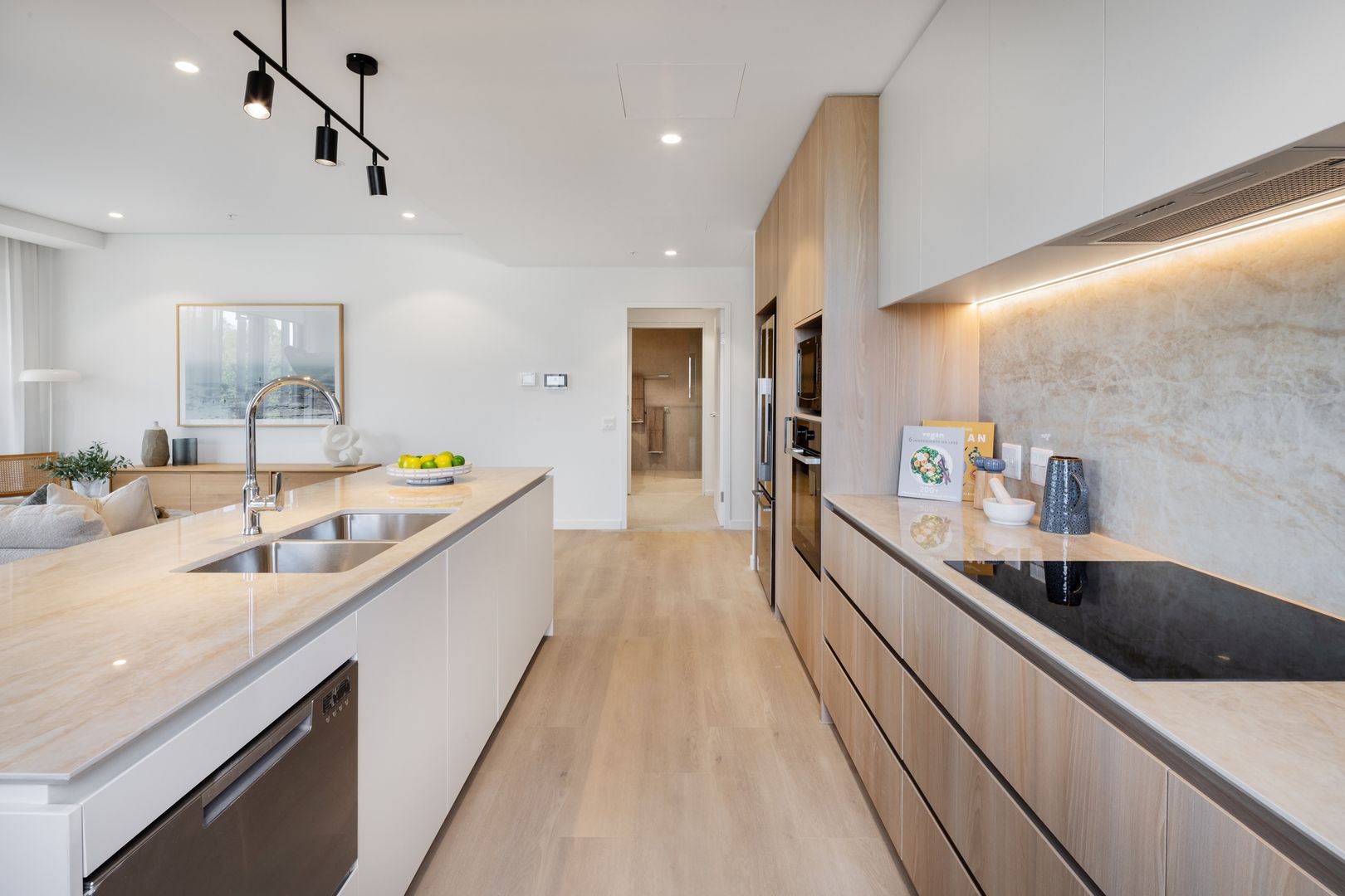 Spacious 2-bedroom apartment with private balcony & study nook
