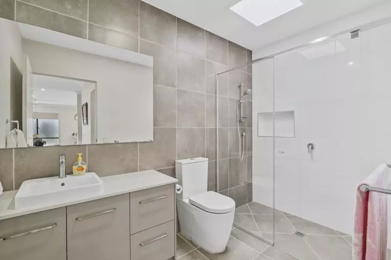 Site 230 - Established Beechmont