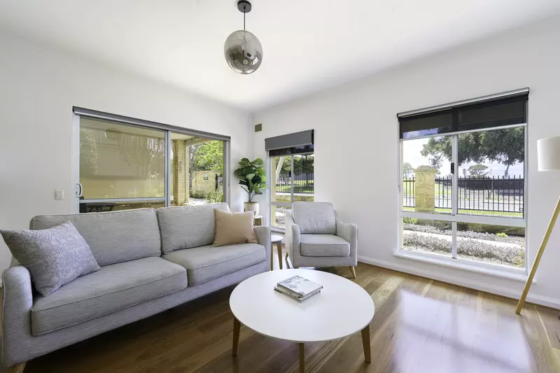 Parkside Apartment with Spacious Layout and Private Patio