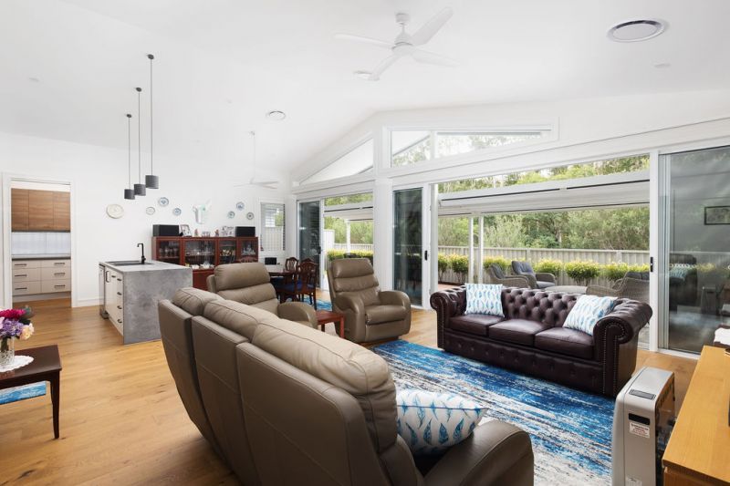 Scenic Lake Outlook - Luxury Living at its Finest!