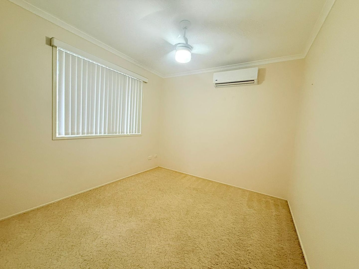 Tidy 2 bedroom home in an Over 50's Lifestyle complex