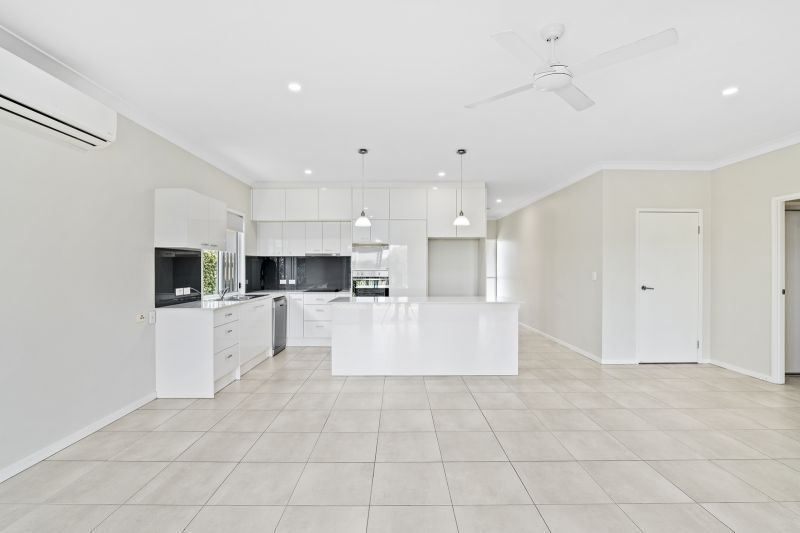 Private and Peaceful Home - with Breathtaking Views!