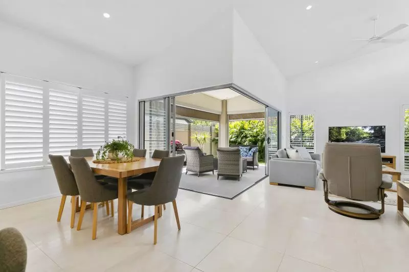 Site 230 - Established Peregrine