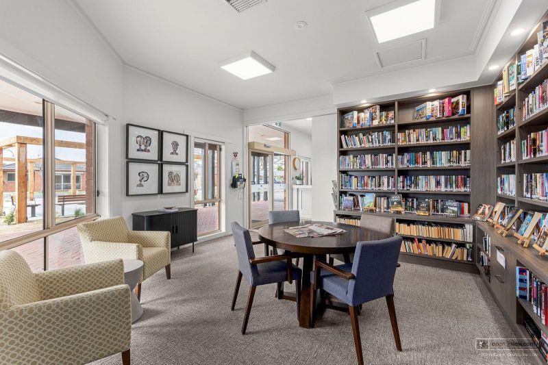 Stunning 2 bed unit with Garden Views