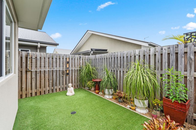 Bright, Stylish Home - Perfect for Easy Living!