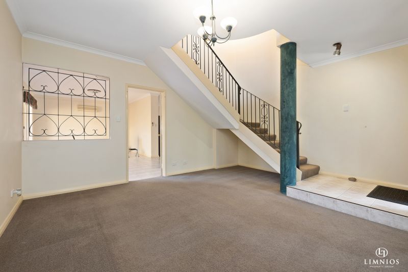 Top Of The Hill With City Views!