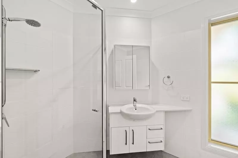 Modern, comfortable villa in quiet location.