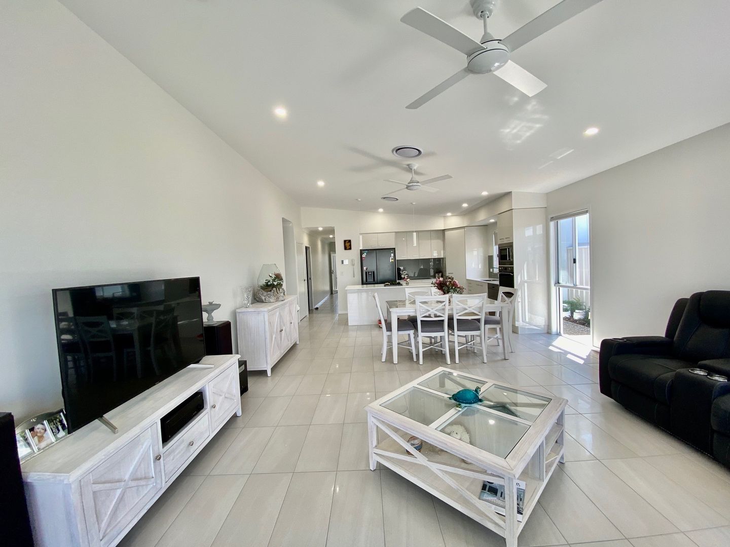 MODERN RV HOME - FLAME TREE #459