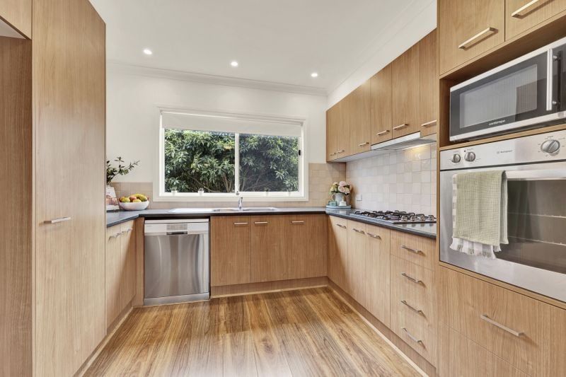 Lifestyle Communities Brookfield - Stunning refurbished home in a prime location